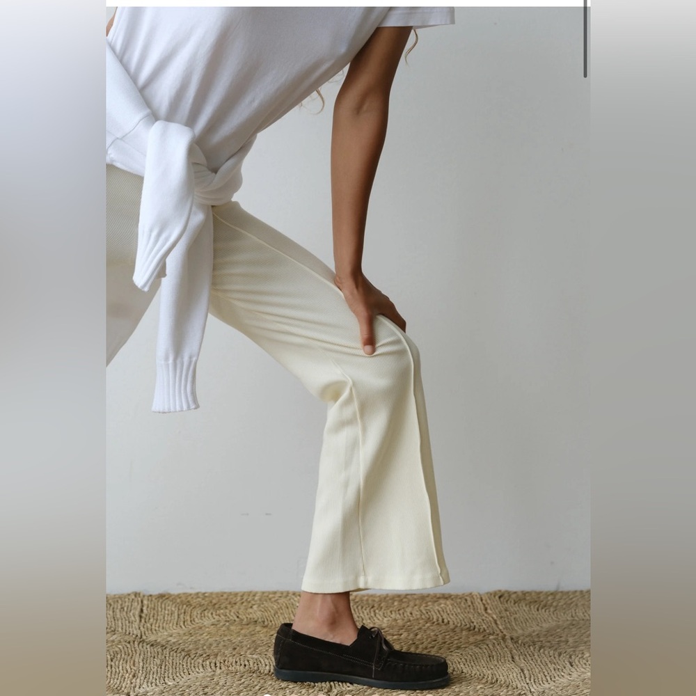 Donni the rib kick flare. Nwt